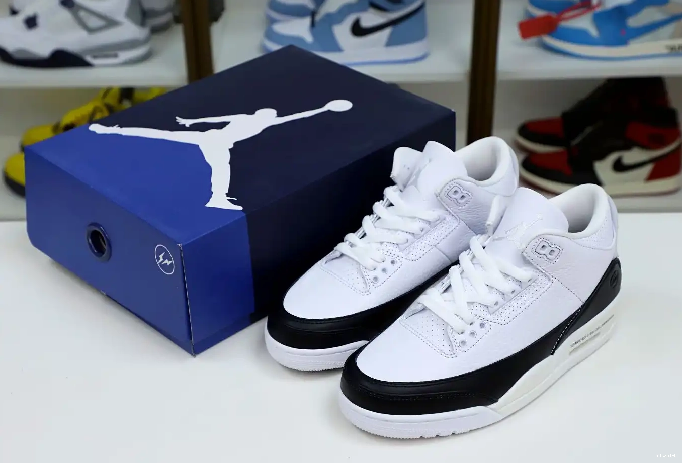 X 3 SP AIR FRAGMENT 'WHITE' DESIGN RETRO JORDAN 0502